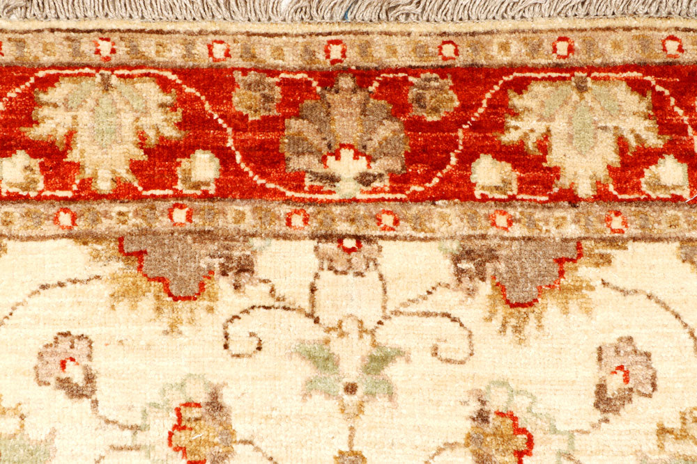 Cornsilk Ziegler 2' 7 x 10' 4 - No. 65348 - ALRUG Rug Store