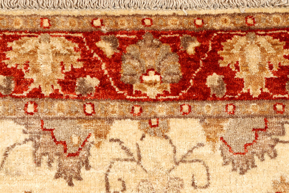 Blanched Almond Ziegler 2' 7 x 9' 7 - No. 65349 - ALRUG Rug Store