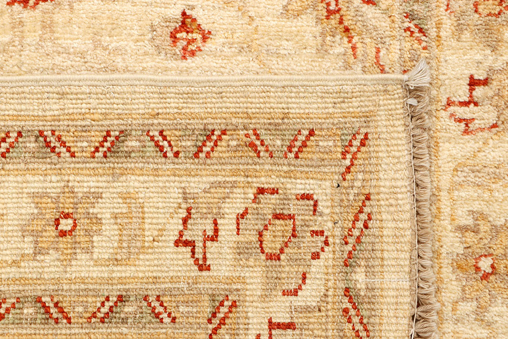 Blanched Almond Ziegler 2' 7 x 9' 9 - No. 65353 - ALRUG Rug Store
