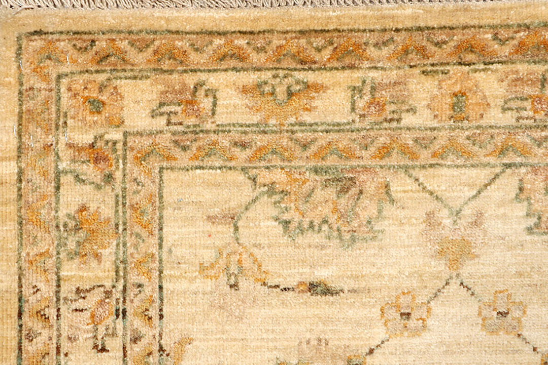 Navajo White Ziegler 2'  8" x 9'  10" - No. QA73225