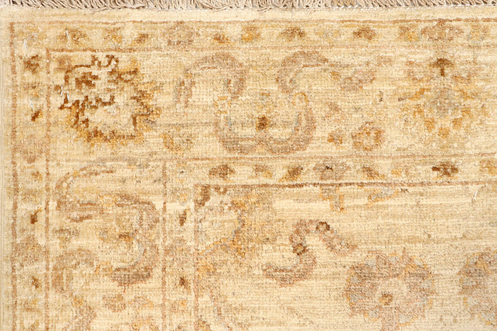Blanched Almond Ziegler 2' 10 x 8' 2 - No. 65357 - ALRUG Rug Store