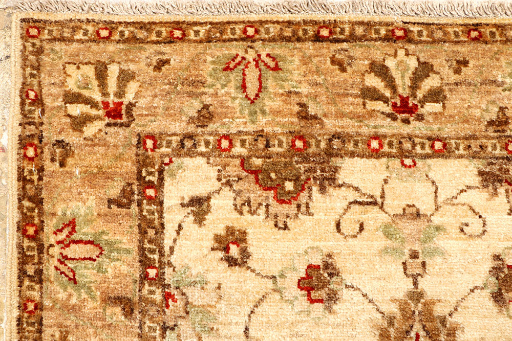 Blanched Almond Ziegler 2' 8 x 9' 7 - No. 65362 - ALRUG Rug Store