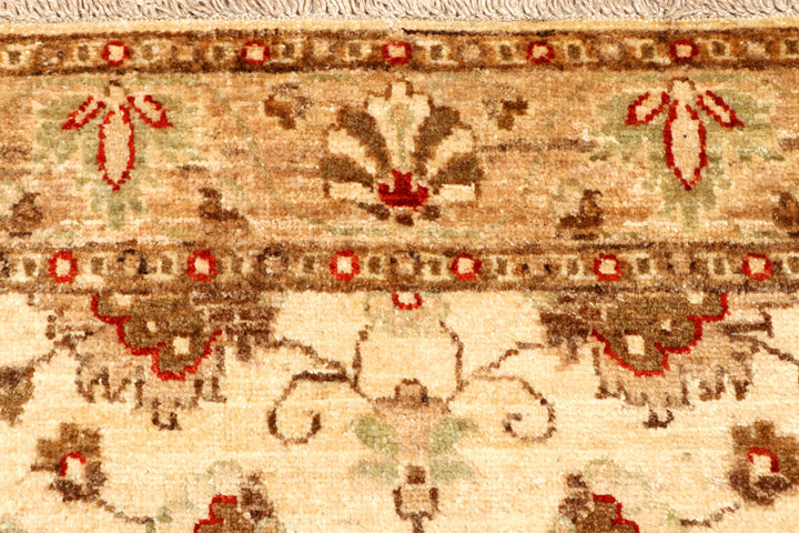 Blanched Almond Ziegler 2' 8 x 9' 7 - No. 65362 - ALRUG Rug Store