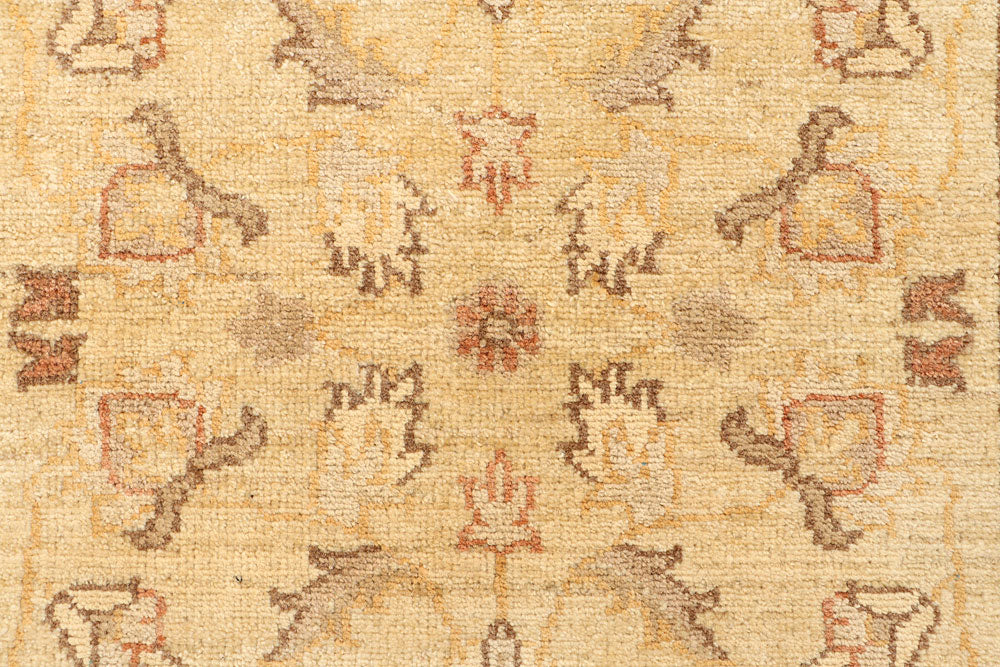 Navajo White Oushak 2' 7 x 11' 4 - No. 65372 - ALRUG Rug Store
