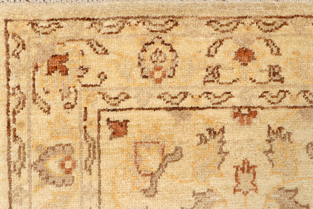 Navajo White Oushak 2'  5" x 11'  8" - No. QA28634