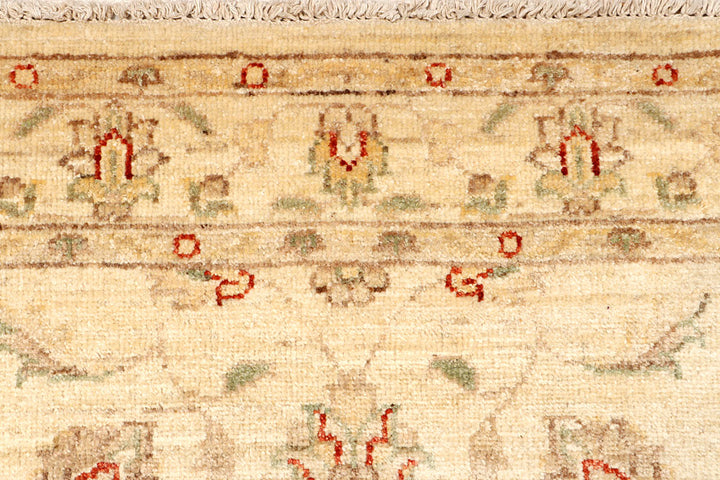 Bisque Oushak 2' 7 x 10' 2 - No. 65384 - ALRUG Rug Store