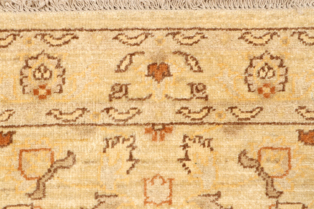Navajo White Oushak 2' 6 x 11' 5 - No. 65389 - ALRUG Rug Store