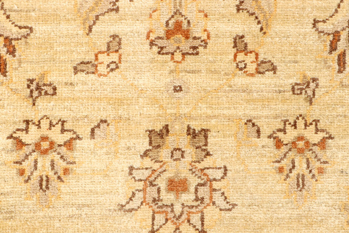 Navajo White Oushak 2' 6 x 11' 5 - No. 65389 - ALRUG Rug Store