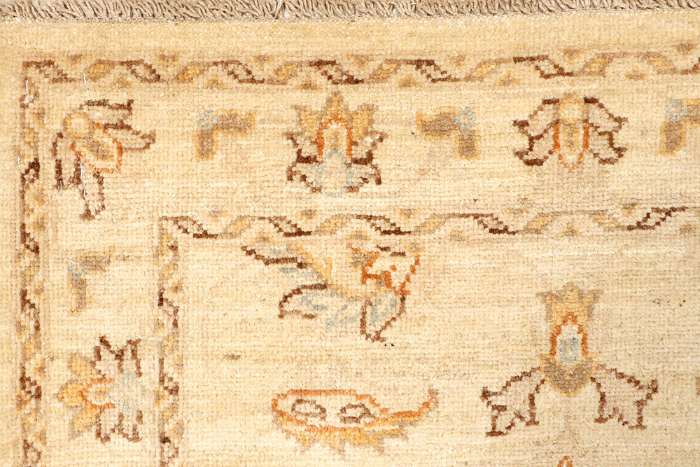 Blanched Almond Ziegler 2' 7 x 9' 11 - No. 65393 - ALRUG Rug Store