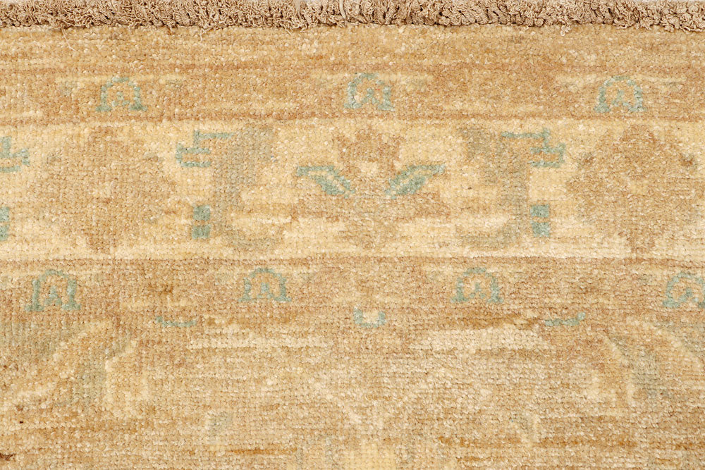 Tan Ziegler 2' 6 x 9' 9 - No. 65395 - ALRUG Rug Store