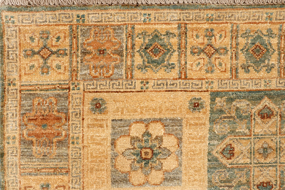 Navajo White Oushak 2' 8 x 11' 9 - No. 65405 - ALRUG Rug Store