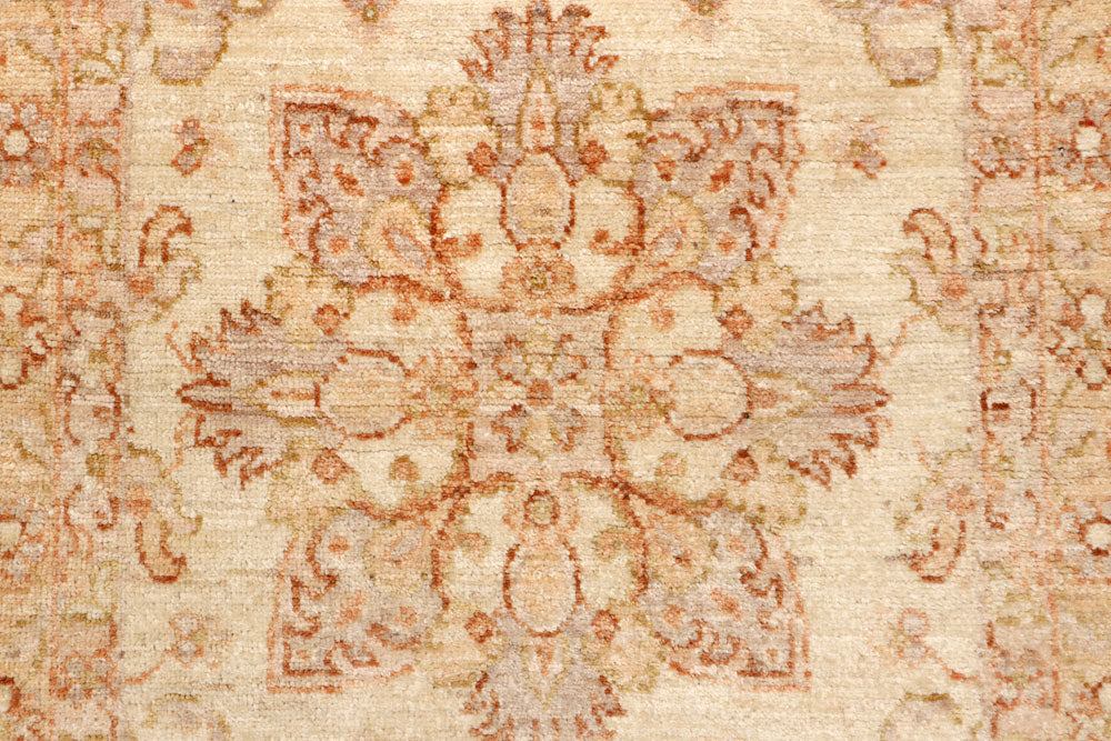 Blanched Almond Oushak 2' 5 x 8' 6 - No. 65435 - ALRUG Rug Store
