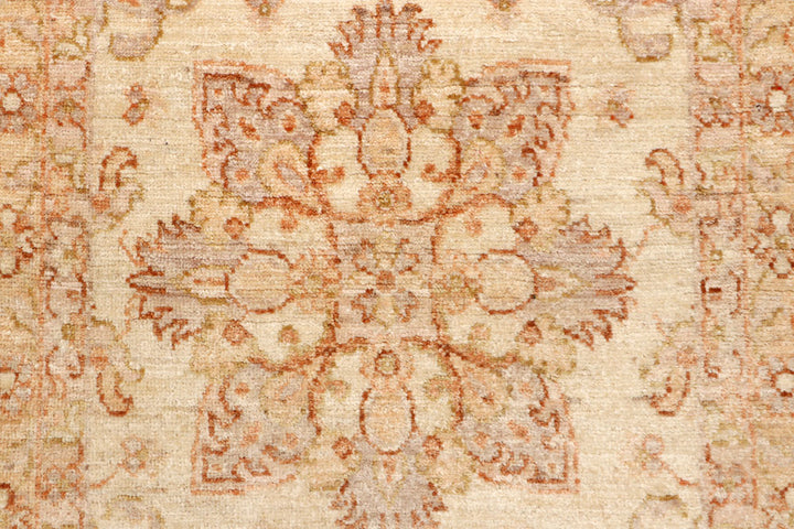Blanched Almond Oushak 2' 5 x 8' 6 - No. 65435 - ALRUG Rug Store