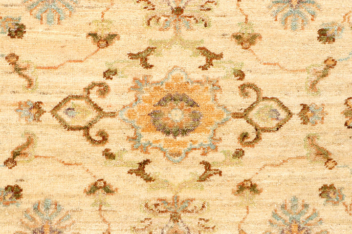 Bisque Oushak 2' 7 x 9' 9 - No. 65449 - ALRUG Rug Store