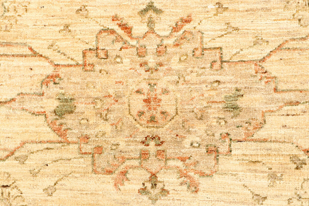 Blanched Almond Oushak 2'  10" x 7'  5" - No. QA27959