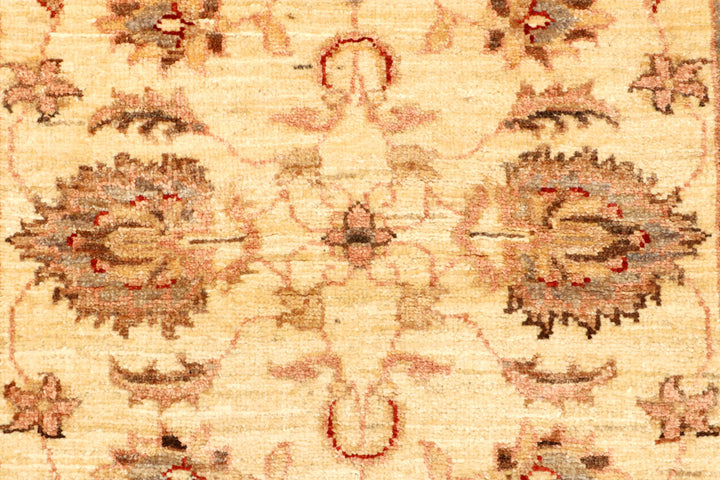 Navajo White Ziegler 2' 6 x 11' 2 - No. 65465 - ALRUG Rug Store
