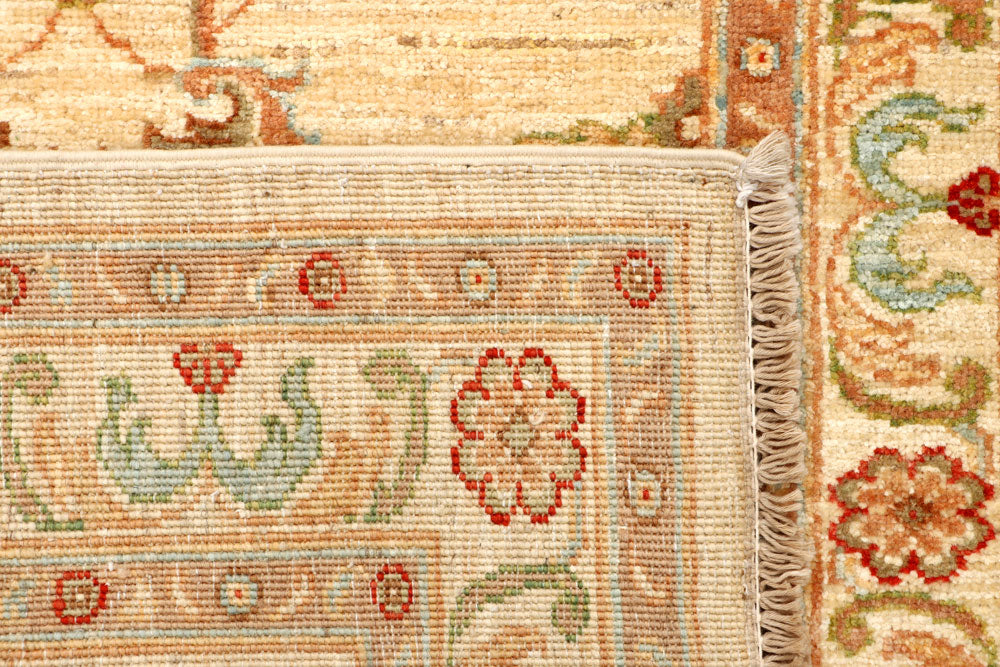 Bisque Ziegler 2' 8 x 7' 10 - No. 65477 - ALRUG Rug Store