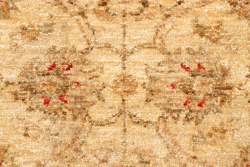 Navajo White Ziegler 2' 5 x 7' 8 - No. 65495 - ALRUG Rug Store