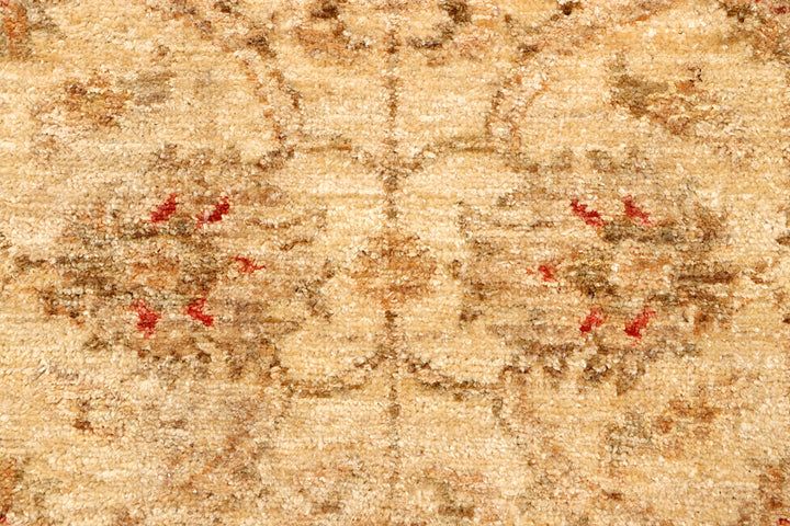 Navajo White Ziegler 2' 5 x 7' 8 - No. 65495 - ALRUG Rug Store