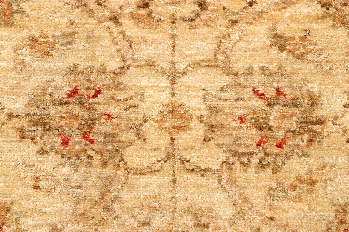 Navajo White Ziegler 2'  5" x 7'  8" - No. QA33979