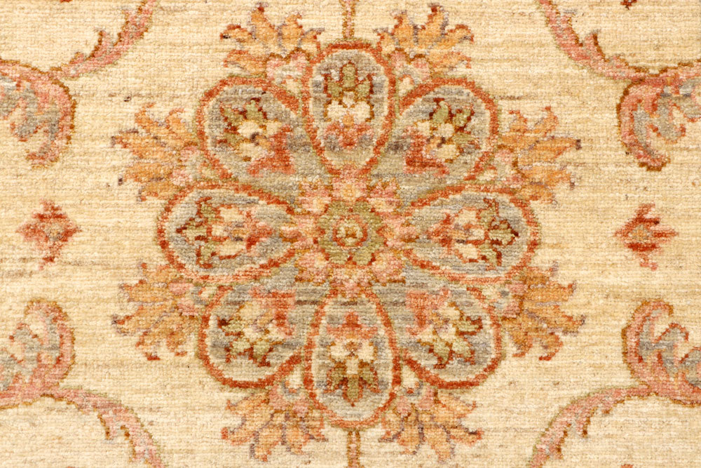 Bisque Ziegler 2' 7 x 8' - No. 65499 - ALRUG Rug Store