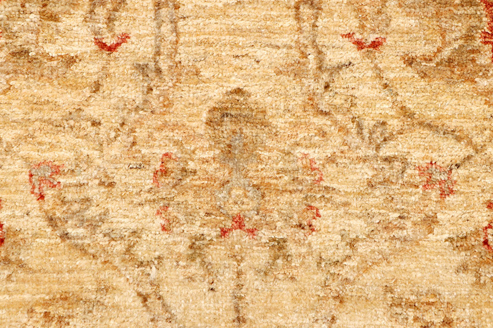 Bisque Ziegler 2' 9 x 7' 9 - No. 65501 - ALRUG Rug Store