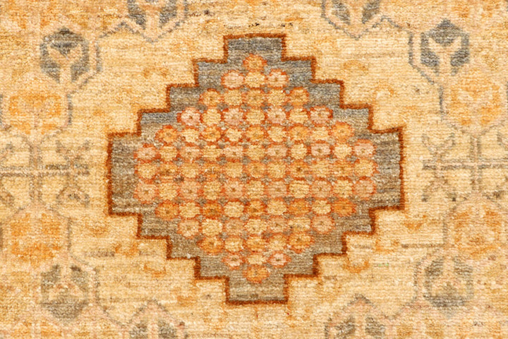 Navajo White Oushak 2'  8" x 8'  11" - No. QA85248