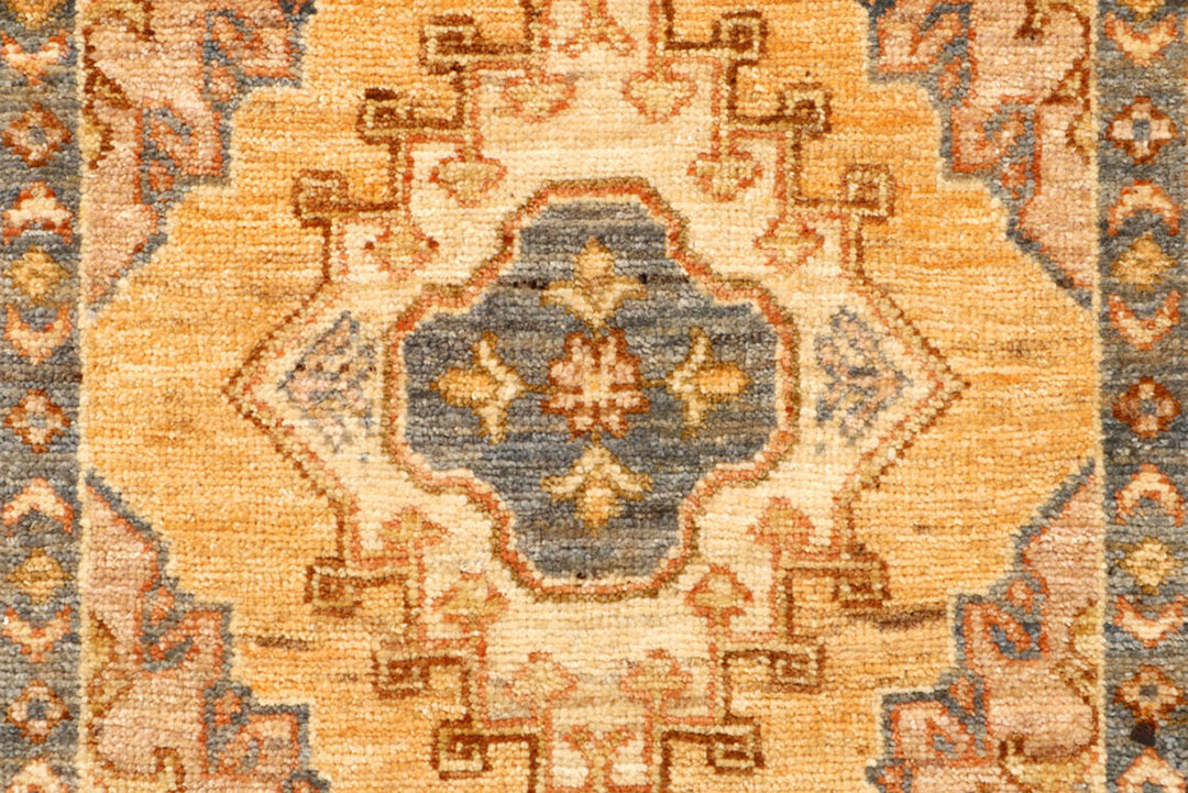 Navajo White Oushak 2'  7" x 8' " - No. QA41278