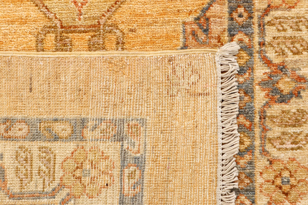 Navajo White Oushak 2' 7 x 8' - No. 65520 - ALRUG Rug Store