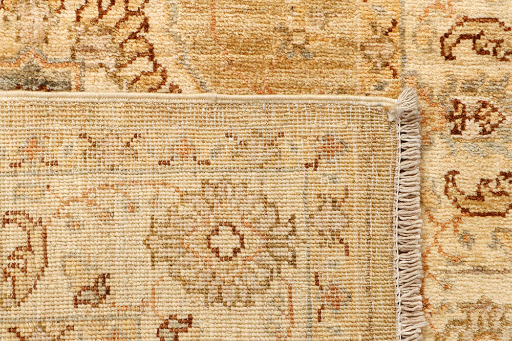 Navajo White Ziegler 2' 9 x 7' 8 - No. 65522 - ALRUG Rug Store