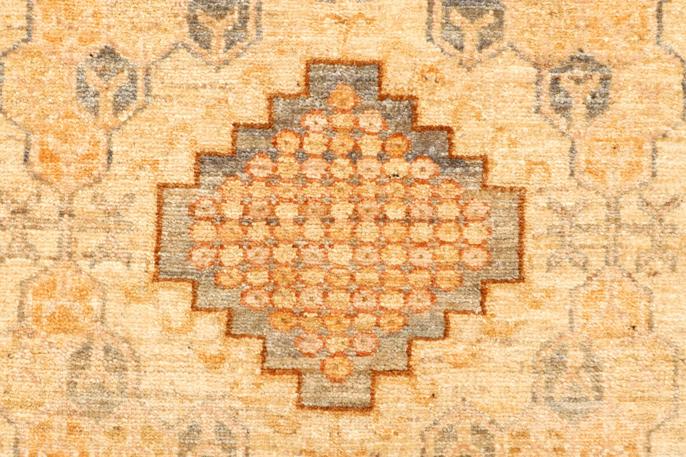 Navajo White Oushak 2' 9 x 8' 11 - No. 65523 - ALRUG Rug Store