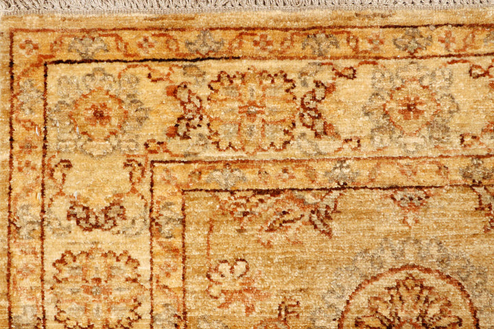 Navajo White Ziegler 2'  7" x 9'  11" - No. QA59349