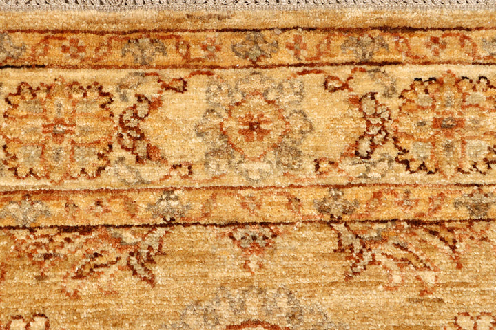 Navajo White Ziegler 2' 7 x 9' 11 - No. 65524 - ALRUG Rug Store