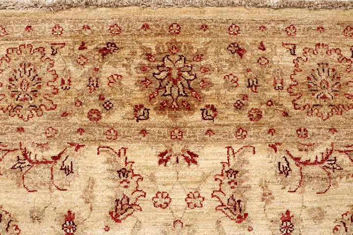 Navajo White Ziegler 5' 5 x 7' 9 - No. 65537 - ALRUG Rug Store