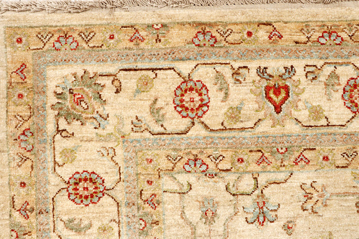 Navajo White Ziegler 5' 5 x 8' 4 - No. 65543 - ALRUG Rug Store