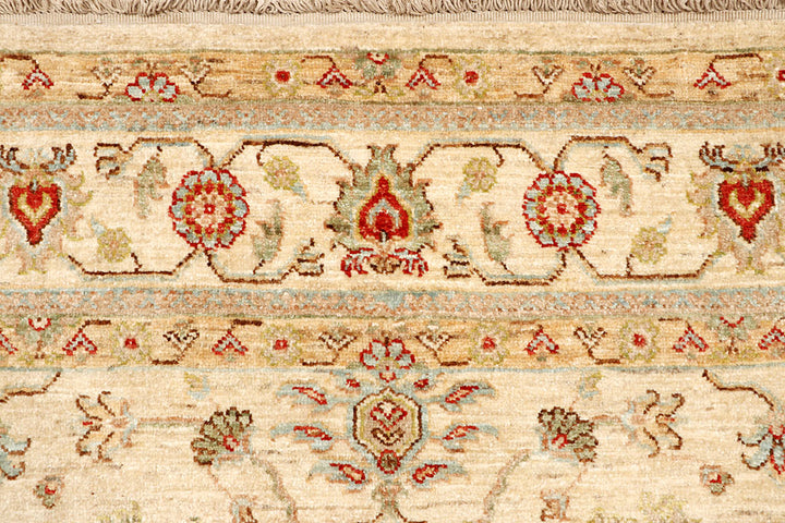 Navajo White Ziegler 5' 5 x 8' 4 - No. 65543 - ALRUG Rug Store