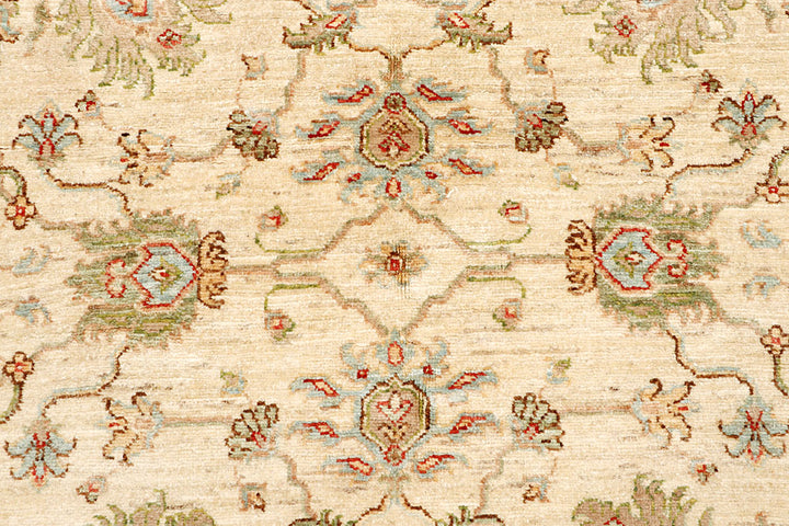 Navajo White Ziegler 5' 5 x 8' 4 - No. 65543 - ALRUG Rug Store