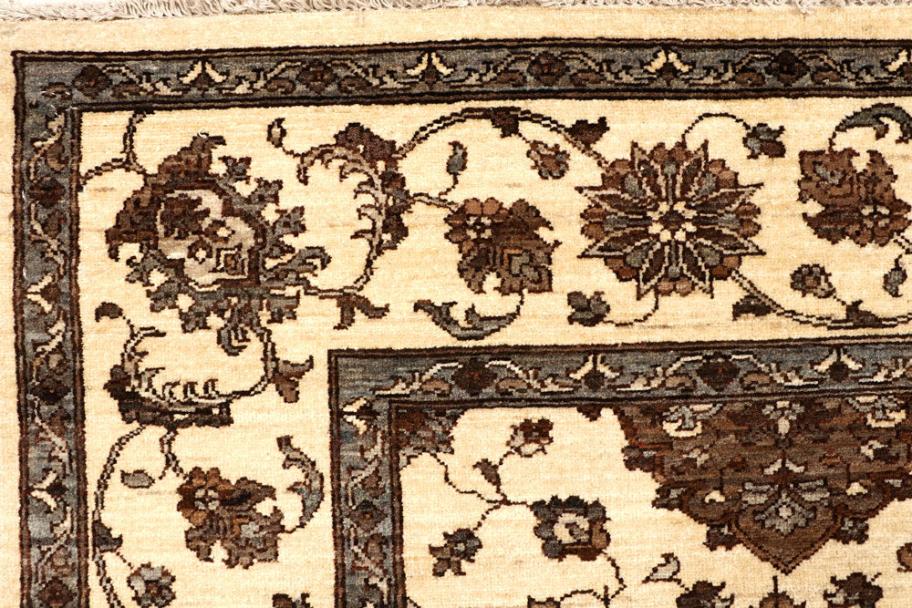 Blanched Almond Ziegler 5' 11 x 8' 6 - No. 65546 - ALRUG Rug Store