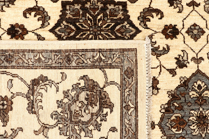 Blanched Almond Ziegler 5' 11 x 8' 6 - No. 65546 - ALRUG Rug Store