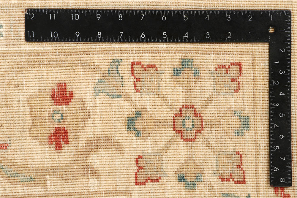 Navajo White Ziegler 5' 10 x 8' - No. 65547 - ALRUG Rug Store