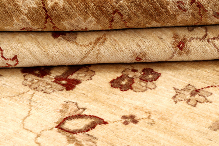 Navajo White Ziegler 6' 1 x 8' 7 - No. 65551 - ALRUG Rug Store