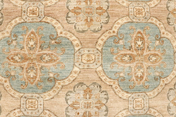 Navajo White Ziegler 5' 10 x 9' 5 - No. 65553 - ALRUG Rug Store