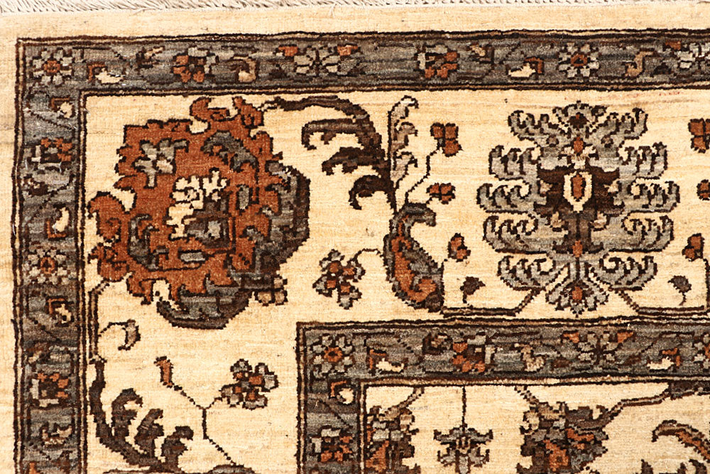 Blanched Almond Ziegler 6' x 8' 11 - No. 65578 - ALRUG Rug Store