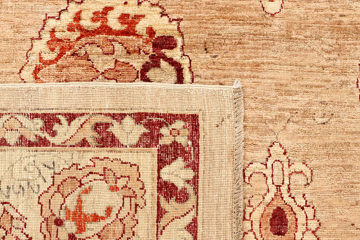 Bisque Ziegler 6' 11 x 9' 6 - No. 65585 - ALRUG Rug Store