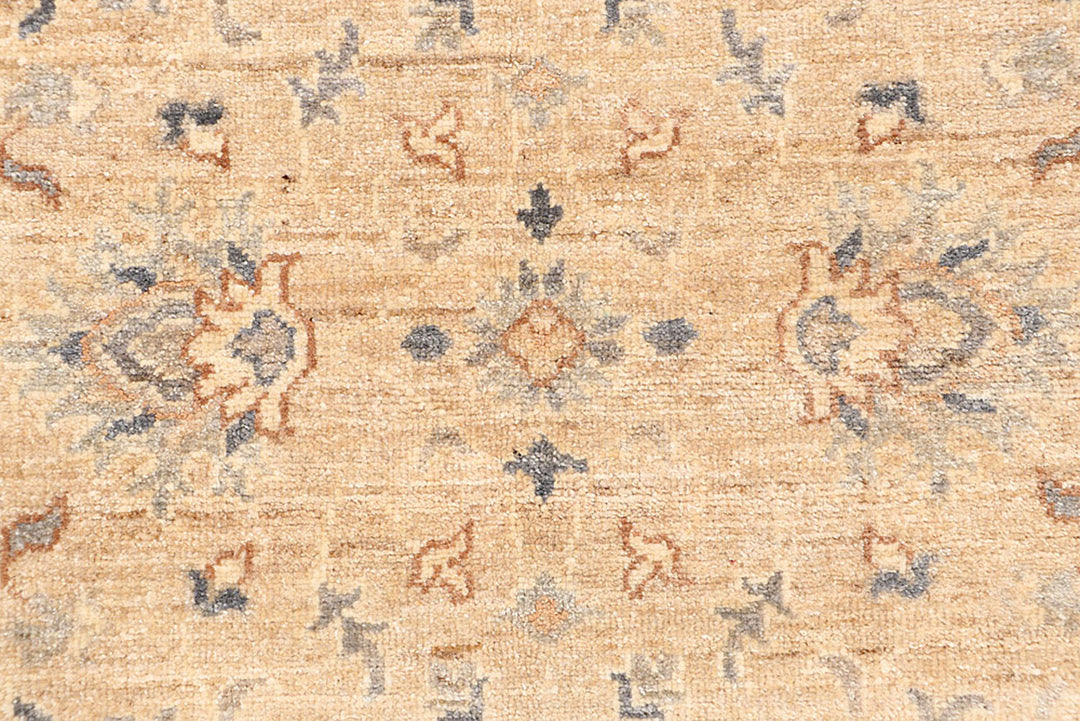 Bisque Oushak 3' 1 x 5' - No. 65675