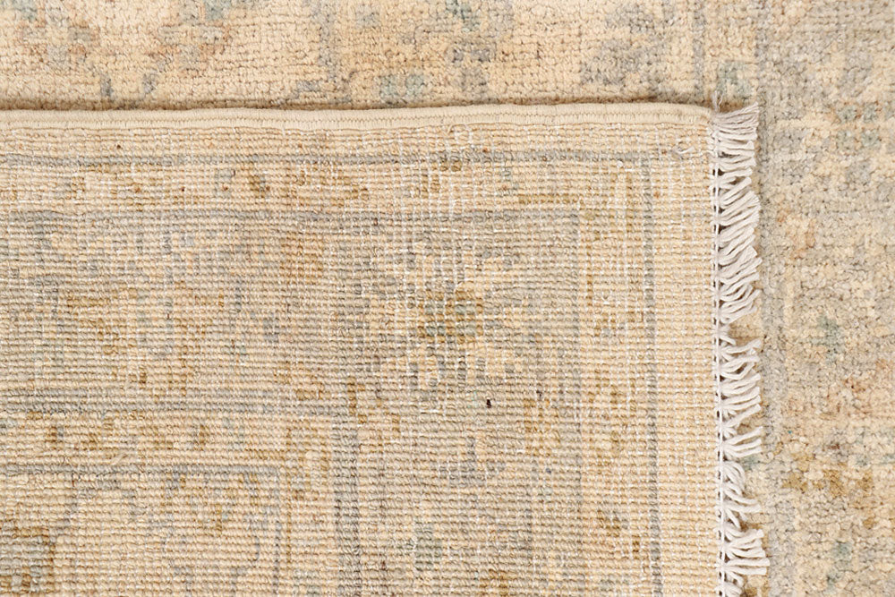 Navajo White Oushak 2' 7 x 10' - No. 65685 - ALRUG Rug Store