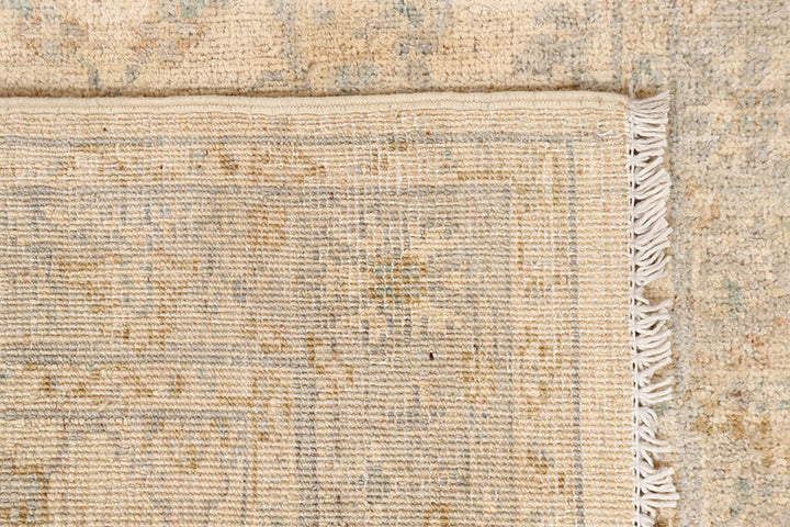 Navajo White Oushak 2' 7 x 10' - No. 65685 - ALRUG Rug Store