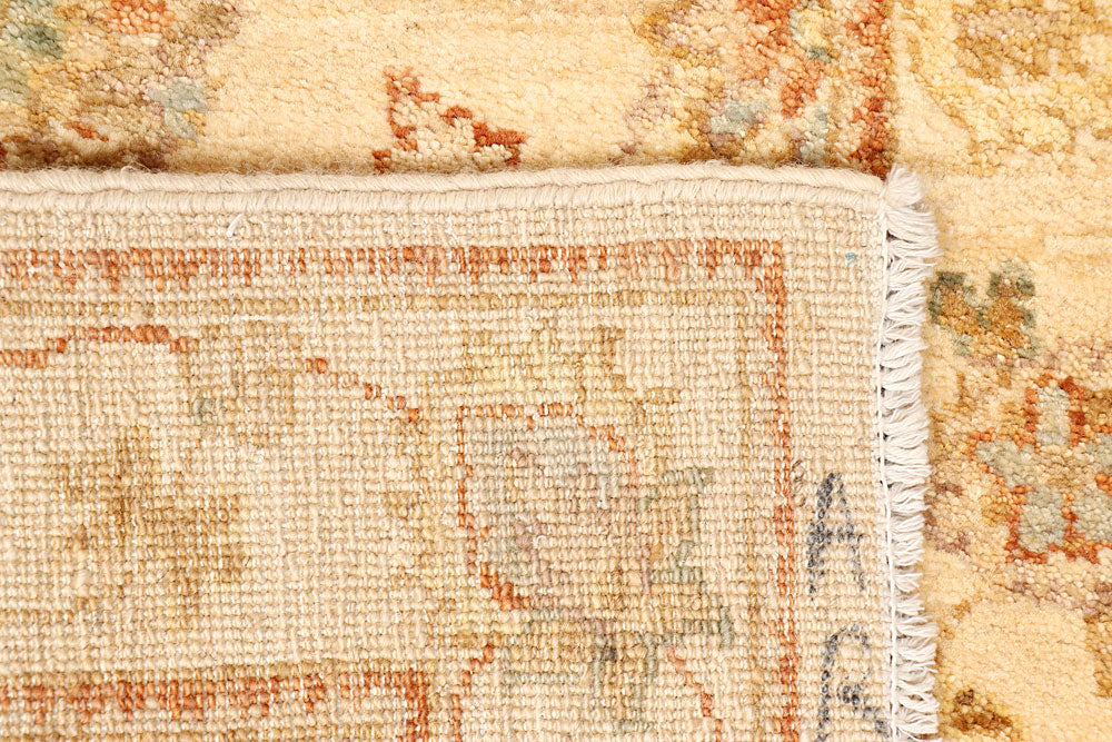 Navajo White Oushak 2' 3 x 7' 3 - No. 65688 - ALRUG Rug Store