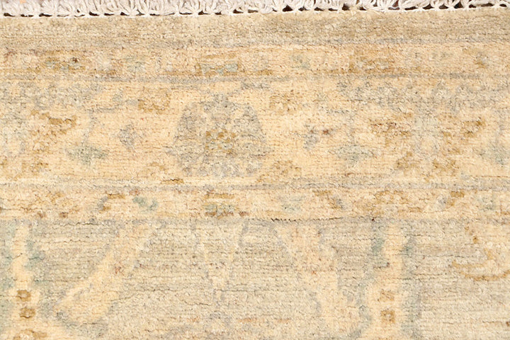 Bisque Oushak 2'  6" x 7'  7" - No. QA53708