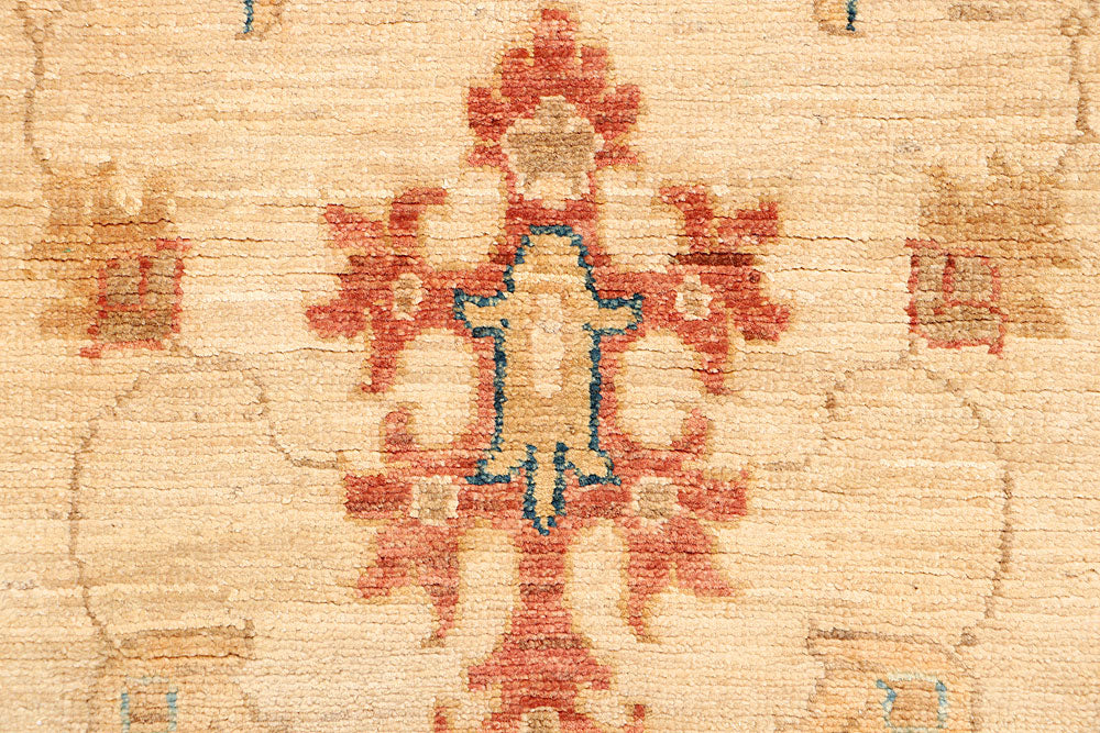 Navajo White Oushak 2' 4 x 7' 1 - No. 65691 - ALRUG Rug Store